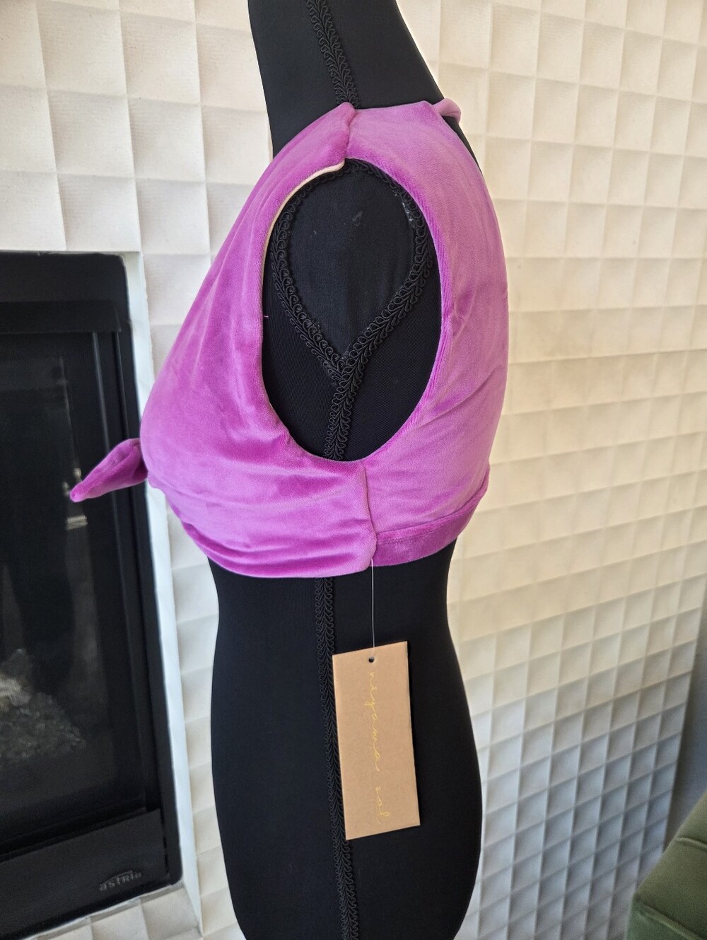 New Niyama Sol $58 MSRP Velour Knotty Sports Bra Magenta Pink NWT Small / Medium - Picture 4 of 7